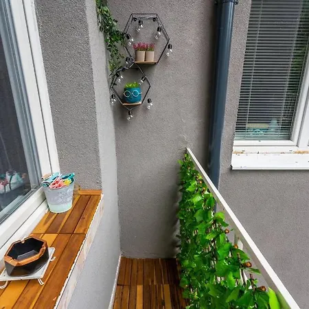 Spacious 3bd Апартаменты София