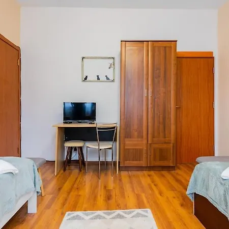 Spacious 3bd 아파트 *